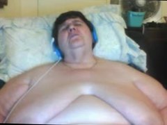 BBW Granny masturbating on webcam