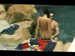 Couple fucking in the pool (from 7 lives xposed)