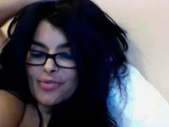 sexy brunette milf webcam