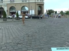 Hot Bailey Shows Her Sexy Naked Body In Public