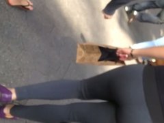 Nice fat ass white girl in spandex 