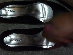 cum in shoe of girlfriend - black pumps
