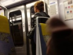 masturbation dans le train