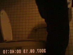 Milf caught in toilets by hidden cam sazz