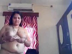 North Indian Busty Aunty's Nude Body exposed after bathing