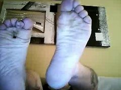 straight guys feet on webcam - big guy, meaty soles