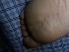 cumming on gf's feet while she relaxes