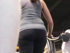 Candid hot white slut but jiggling!!!