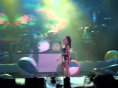 Katy Perry live - peacock!