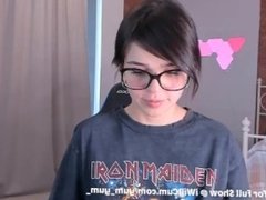Nerdy PAWG Gamer Girl Makes Herself Cum and Squirt