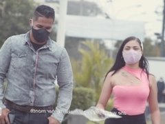 Escandalo en Perú por Venezolana ambulante