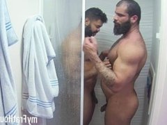 Hunks play nipples in the shower