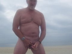 Str8 daddy stroke in beach with fog