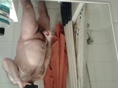 Another wanking in the bath, full body. Paja cuerpo entero.