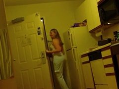 Girl gets naked with pizza man