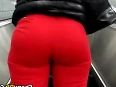 Big Booty In Tight Pants