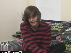 Twinks XXX Hot emo stud Mikey Red has never