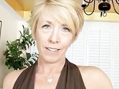 Real orgasm for hot mature mom