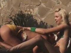 garden lesbians fingering pussies