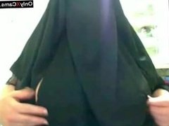 Beurette Cam Hijab Girl - OnlyXCams.com