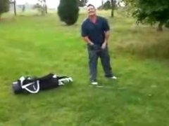 -(©¿©)- GOLFER SHOWS HIS ERECTION - after losing his game on a dare