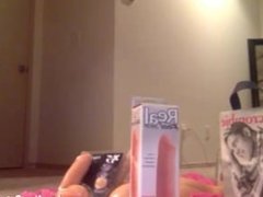 HOT OILY CAM GIRL PLAYING WITH HER NEW FUCK TOYS