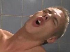 Raw Wet Twinks - Twinks Fuck Bareback In Shower