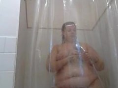 Fat girl in the shower. Kelli from DATES25.COM