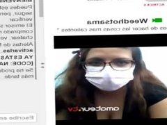 weedhotsama en su oficina ofrece show de webcam y su amiga la manosea