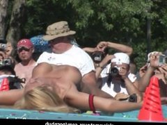 Butt naked amateur chicks enjoy showing off their perfect bodies in public