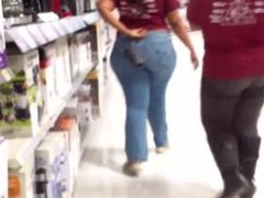 Huge wide bbw donk in tight jeans. Reiko from 1fuckdate.com