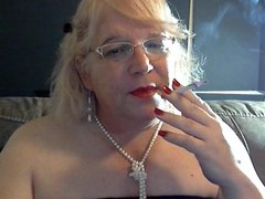 long nails smoking with cough