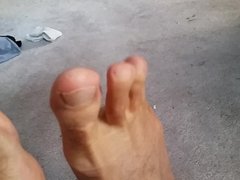 My hot feet (man)