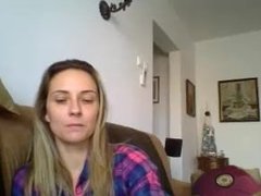 Maria Raluca Rosca de la Braila Traducatoare de Romana Spaniola se dezbraca