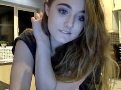 6cam.biz teen princesslexi__ fingering herself on live webcam