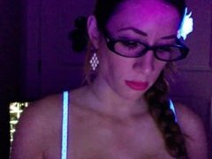 6cam.biz Hot hot_milfy_mom flashing ass on live webcam