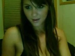 Looking Amateur Brunette Flashing Her Nice Tits And Perfect Ass - Allwebcam
