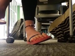 FIND - CANDID ASIAN TOES FLIP FLOPS PART TWO