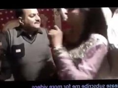 Full Hot Mujra On Pakistani Wedding 2016