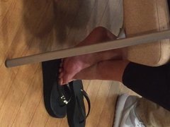 Flip flop shoe play in doctor's office