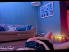 Amateur Real Camslut Gets Extreme Quiver Eye Rolling Orgasm From OhMiBod