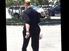 Thick Gilf Candid in all black