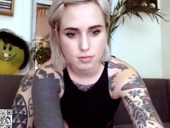 teen anamercury flashing pussy on live webcam - find6.xyz