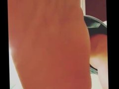 GIANTESS POV CLEAN FEET (fresh out of the shower!)