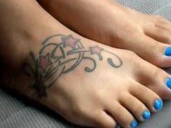sexy blue toes