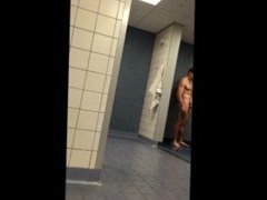 Dad caught boner at gym´s showers