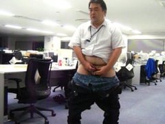 azn chub daddy businessman plays with his dick in the office