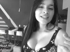 Paisita se las canta a su exnovio