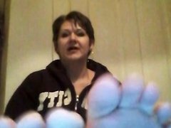 Krysty Starr taunts you with her beautiful feet