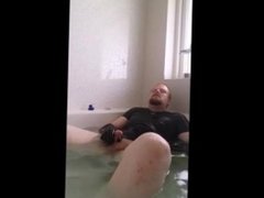 Danish 25yo Guy - I'm in the bathtub & masturbation until cum on bathroom